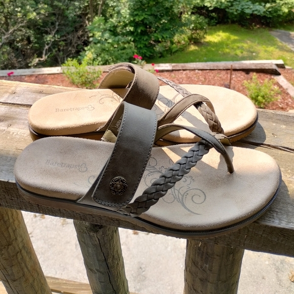 baretraps soozie sandals